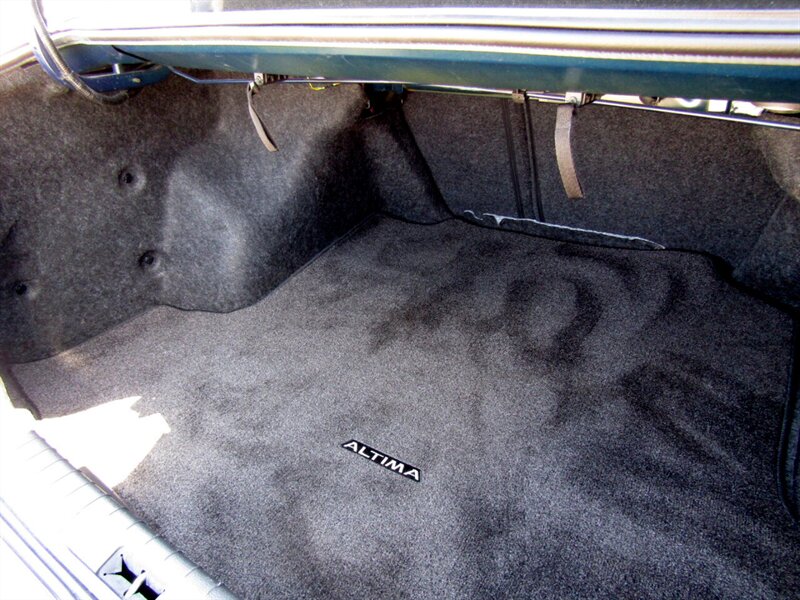 Vehicle image 16 of 35