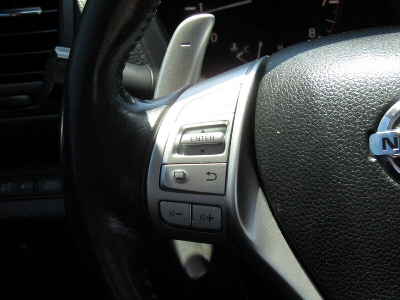 Vehicle image 26 of 35