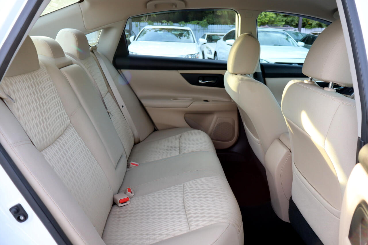 2016 Nissan Altima 2.5 S Image 13 of 25