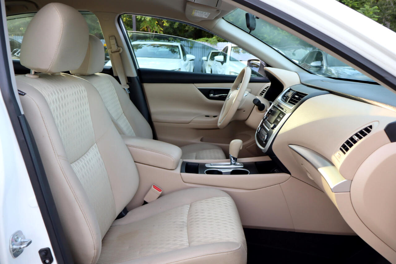 2016 Nissan Altima 2.5 S Image 15 of 25