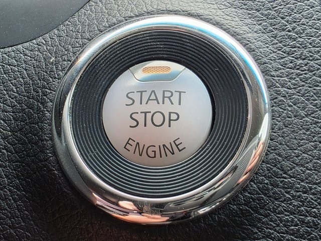 Vehicle image 38 of 40