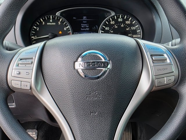 Vehicle image 20 of 40