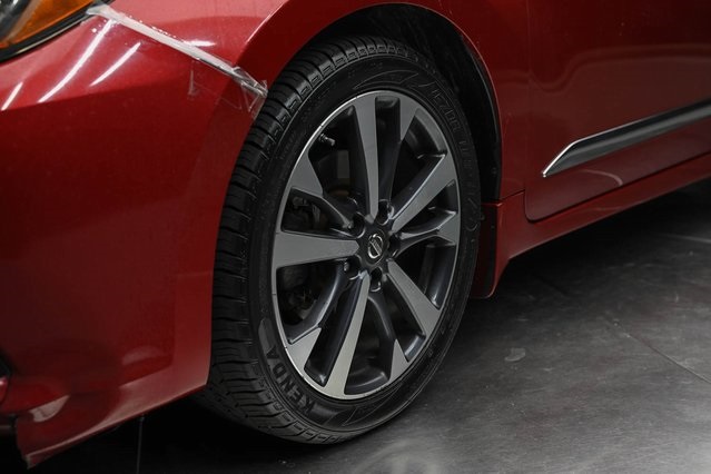 2016 Nissan Altima 2.5 SR Image 11 of 32
