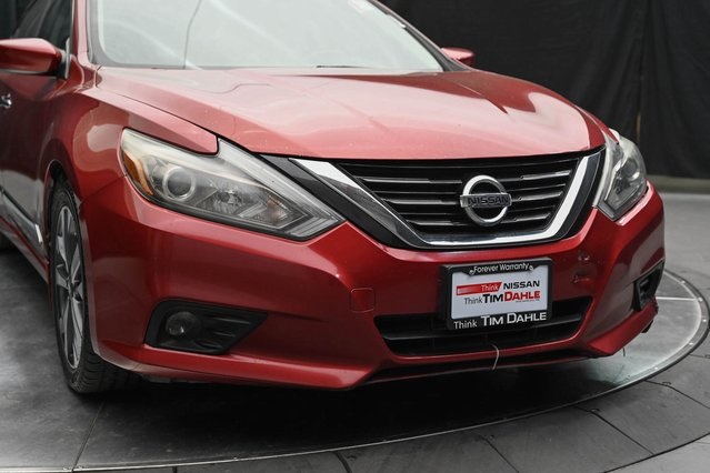 2016 Nissan Altima 2.5 SR Image 31 of 32