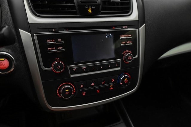 2016 Nissan Altima 2.5 SR Image 24 of 32