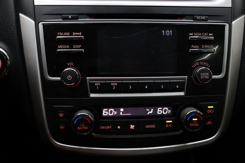 2016 Nissan Altima 2.5 SV Image 26 of 45