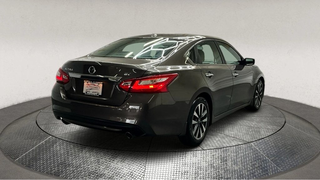 2016 Nissan Altima 2.5 SV Image 9 of 45
