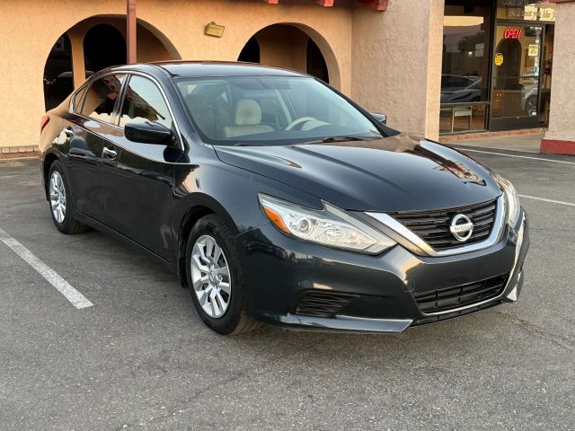 2016 Nissan Altima 2.5 S Image 3 of 32