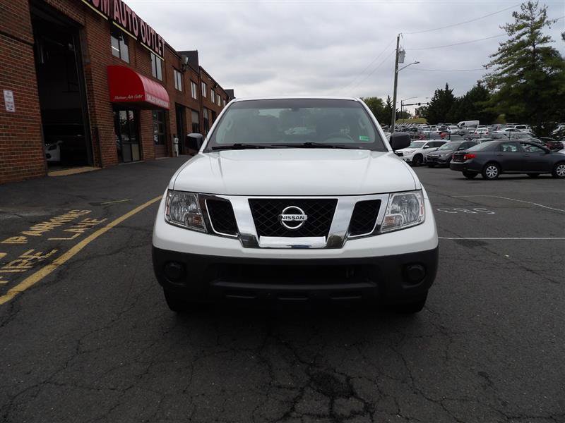 2016 Nissan Frontier Image 1 of 20