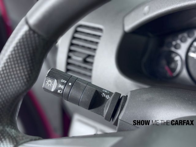 Vehicle image 31 of 37