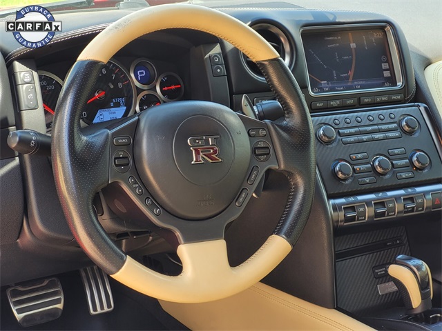 Vehicle image 17 of 41