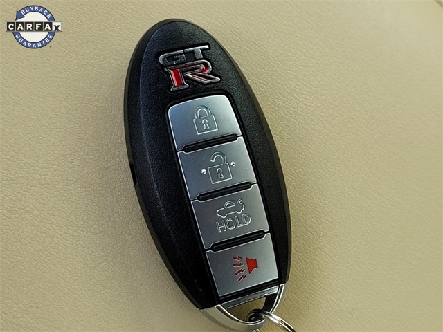 Vehicle image 25 of 41