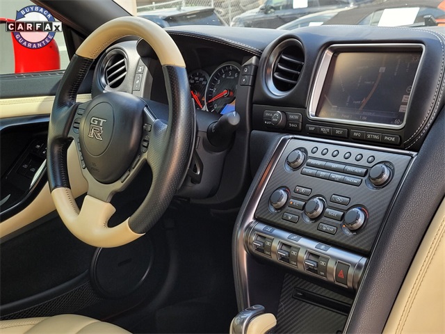 Vehicle image 16 of 41