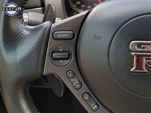 Vehicle image 33 of 41