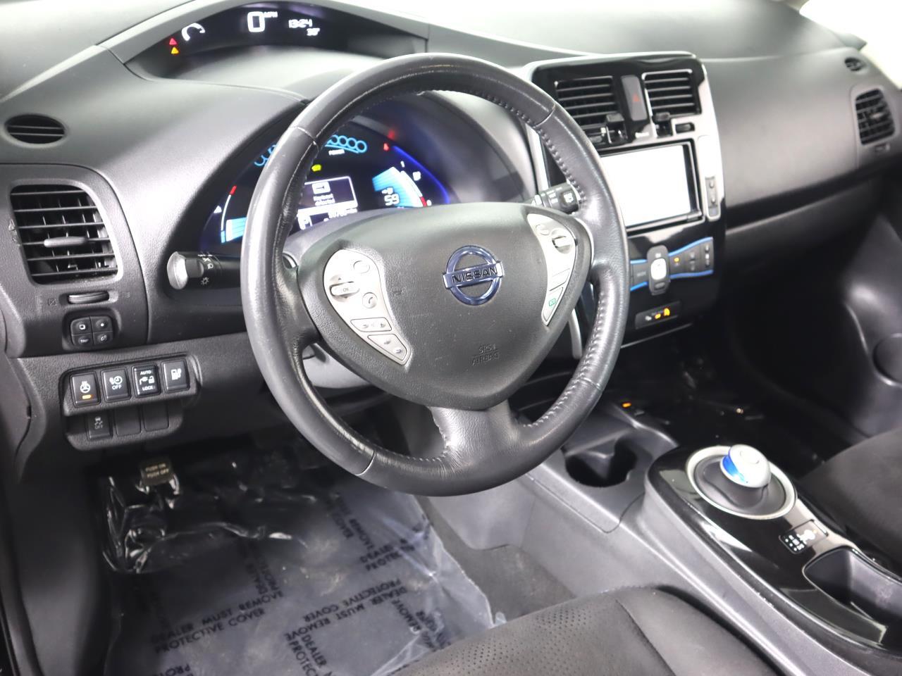 Vehicle image 9 of 41