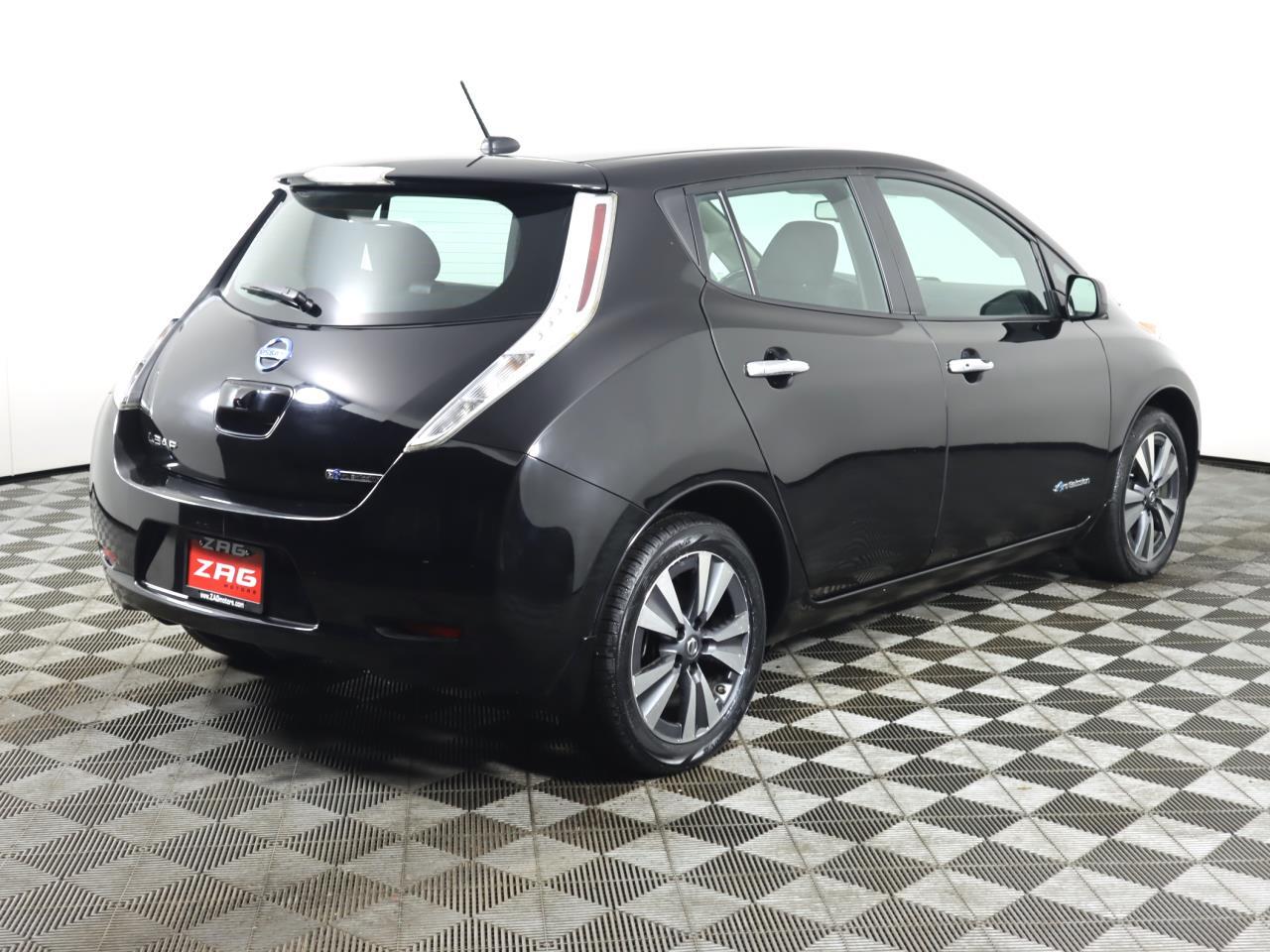 Vehicle image 5 of 41