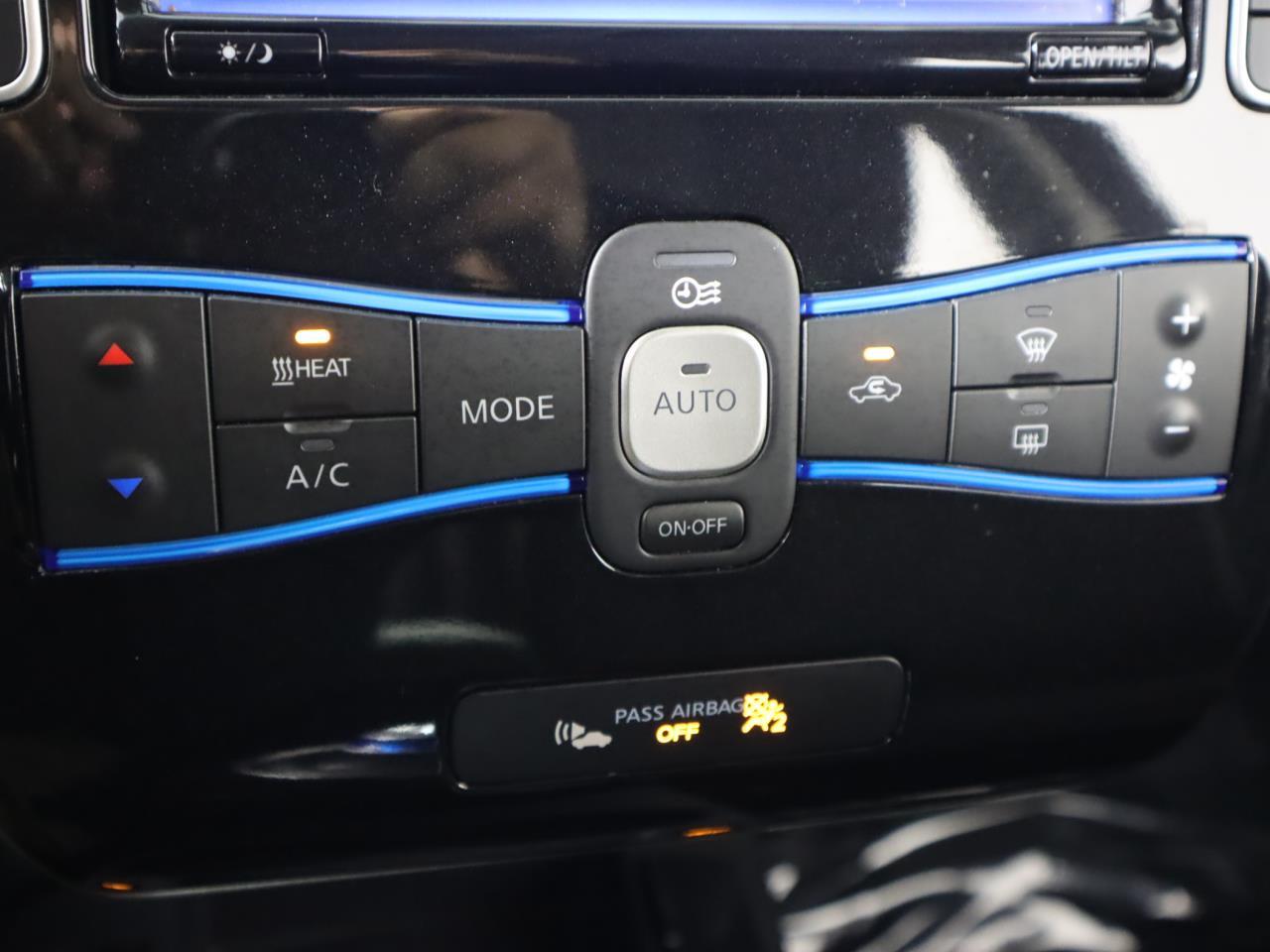 Vehicle image 22 of 41