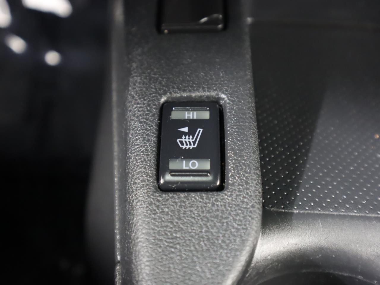 Vehicle image 24 of 41