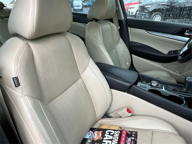 2016 Nissan Maxima 3.5 SL Image 11 of 33