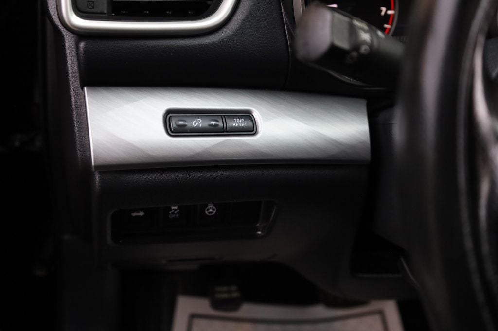 2016 Nissan Maxima 3.5 SL Image 38 of 44