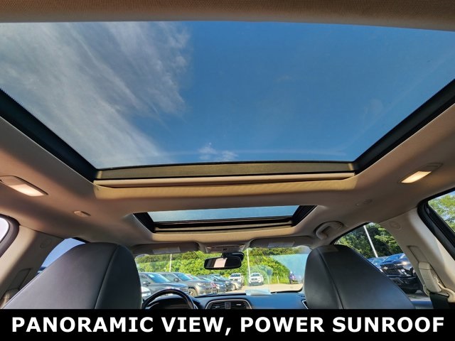 Vehicle image 24 of 29