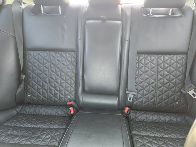 Vehicle image 14 of 29