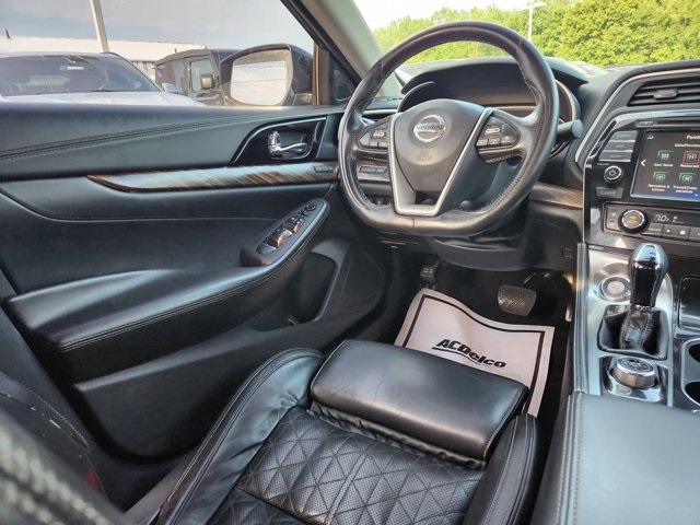 Vehicle image 15 of 29