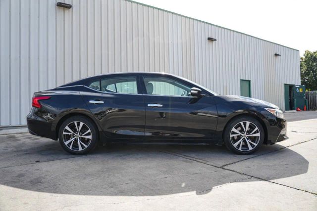 2016 Nissan Maxima 3.5 SV Image 4 of 22