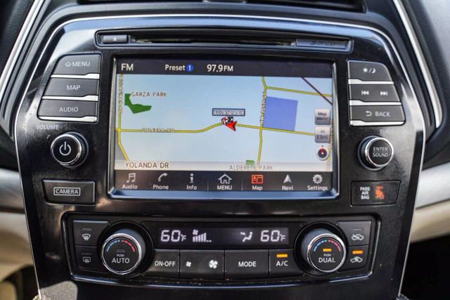 2016 Nissan Maxima 3.5 SV Image 18 of 22