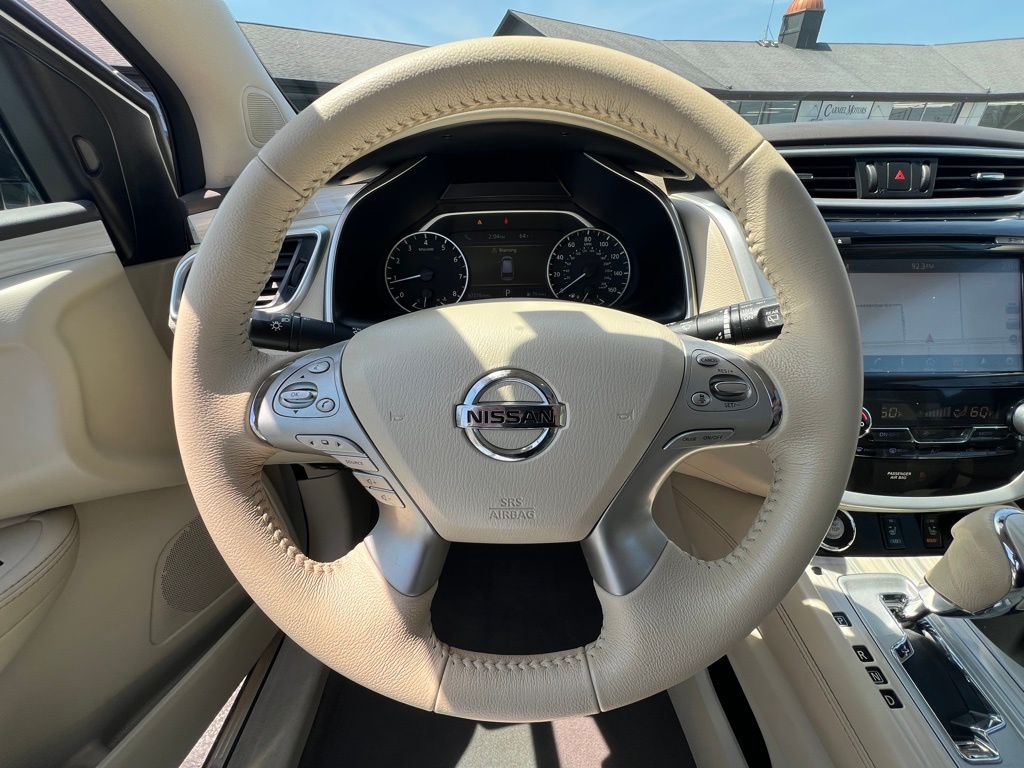 Vehicle image 41 of 55