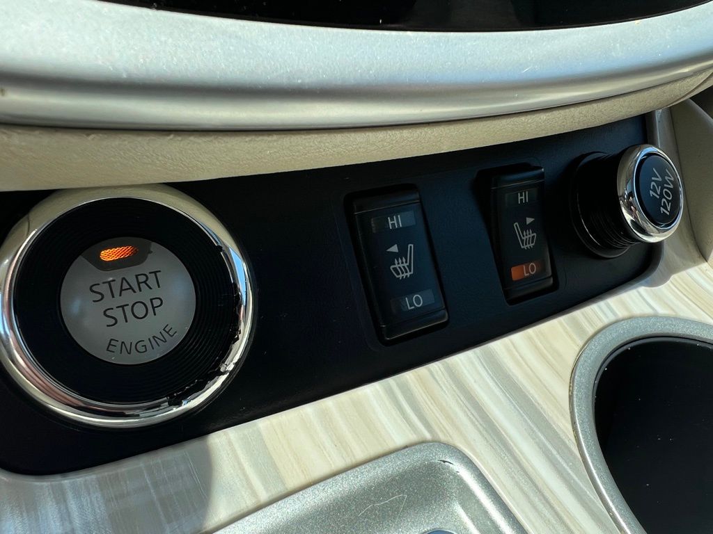 Vehicle image 52 of 55