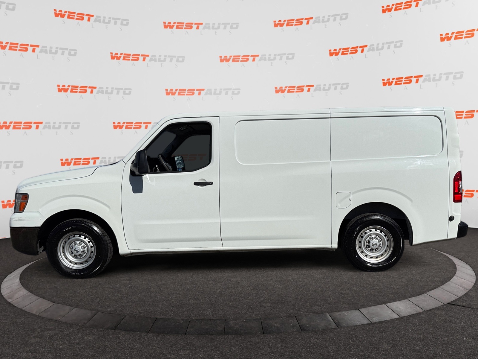 Vehicle image 8 of 35