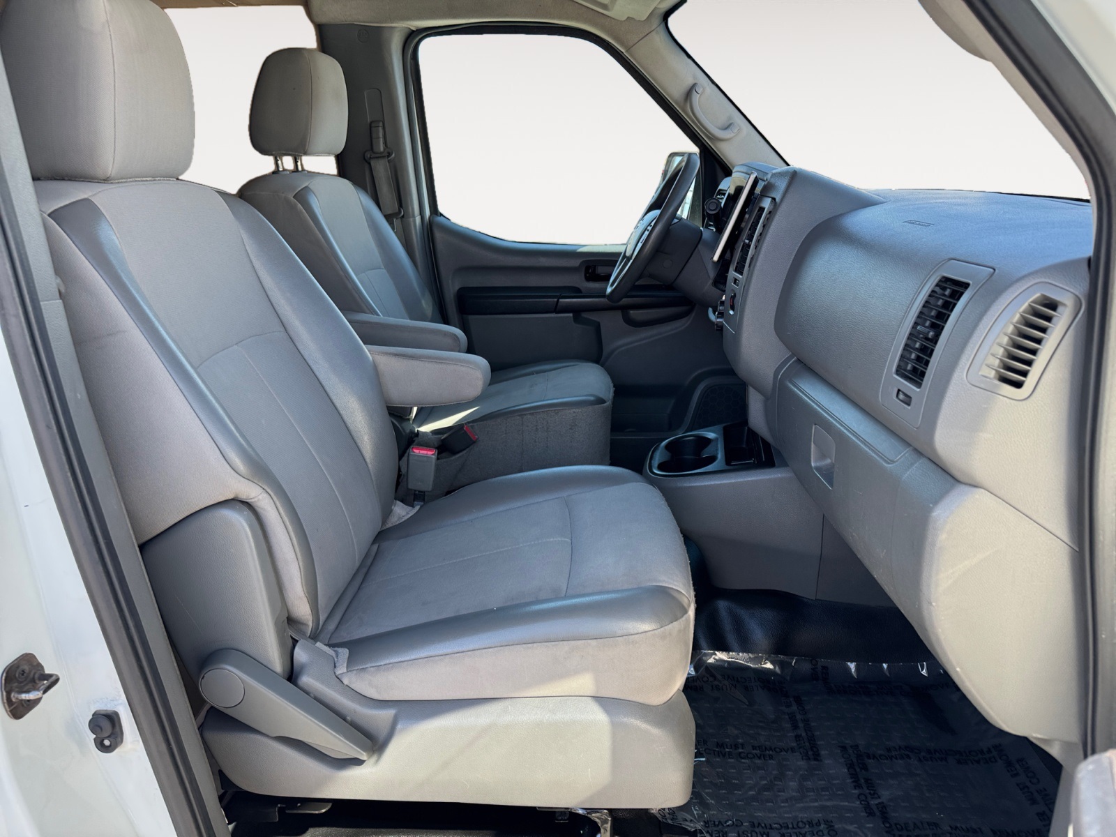 Vehicle image 15 of 35
