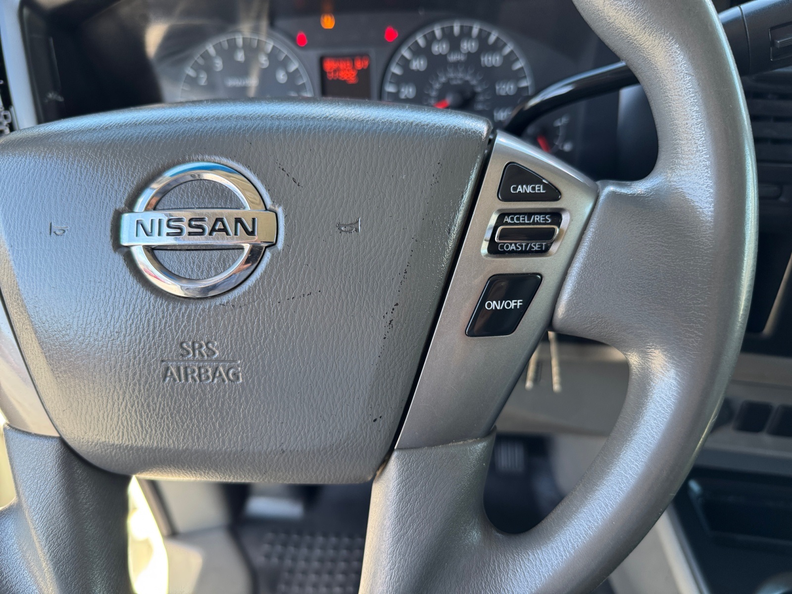 Vehicle image 31 of 35