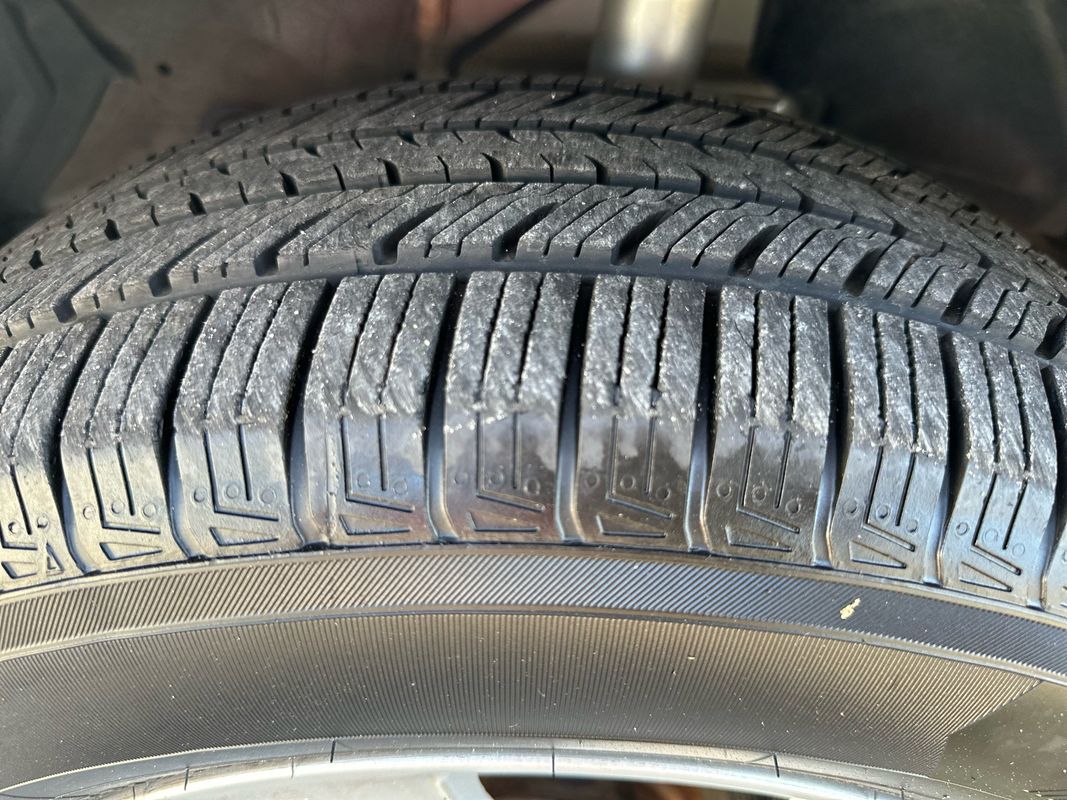 Vehicle image 26 of 28