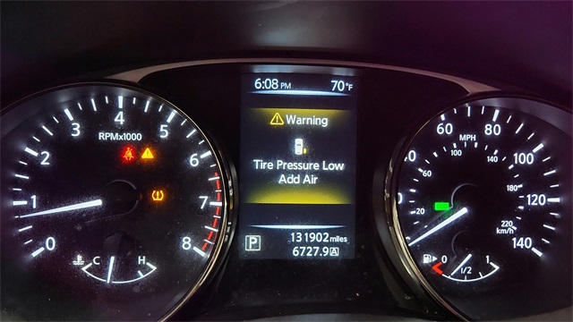 Vehicle image 11 of 25