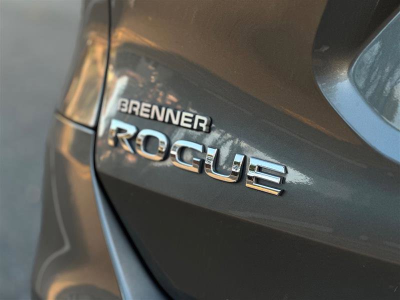 2016 Nissan Rogue SL Image 38 of 41