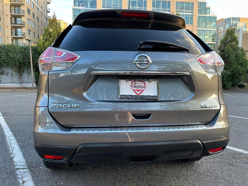 2016 Nissan Rogue SL Image 11 of 41