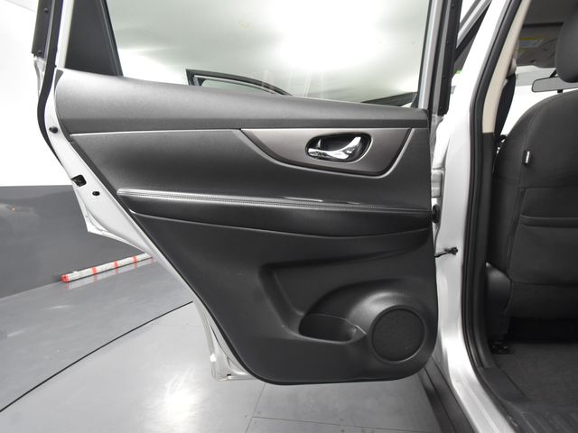 Vehicle image 37 of 48