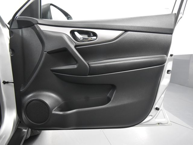Vehicle image 35 of 48