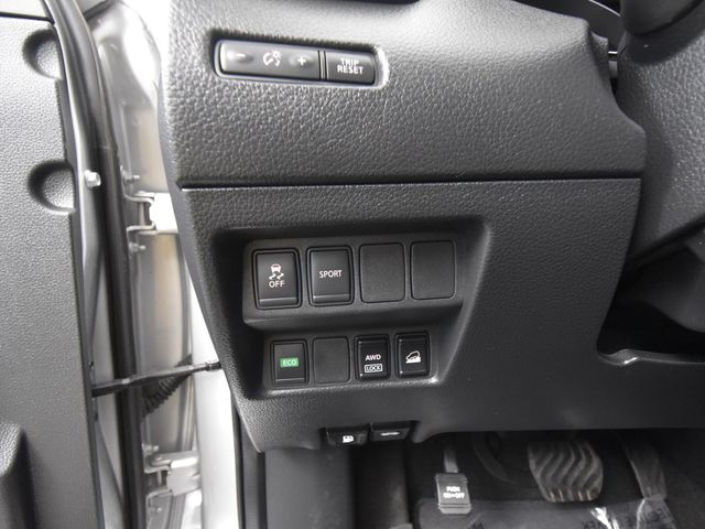 Vehicle image 45 of 48