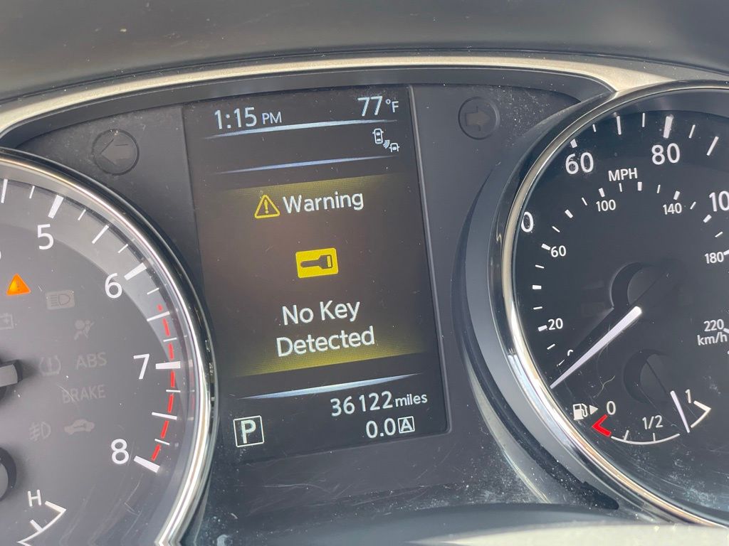 Vehicle image 16 of 31