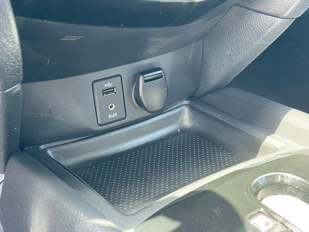 Vehicle image 20 of 31