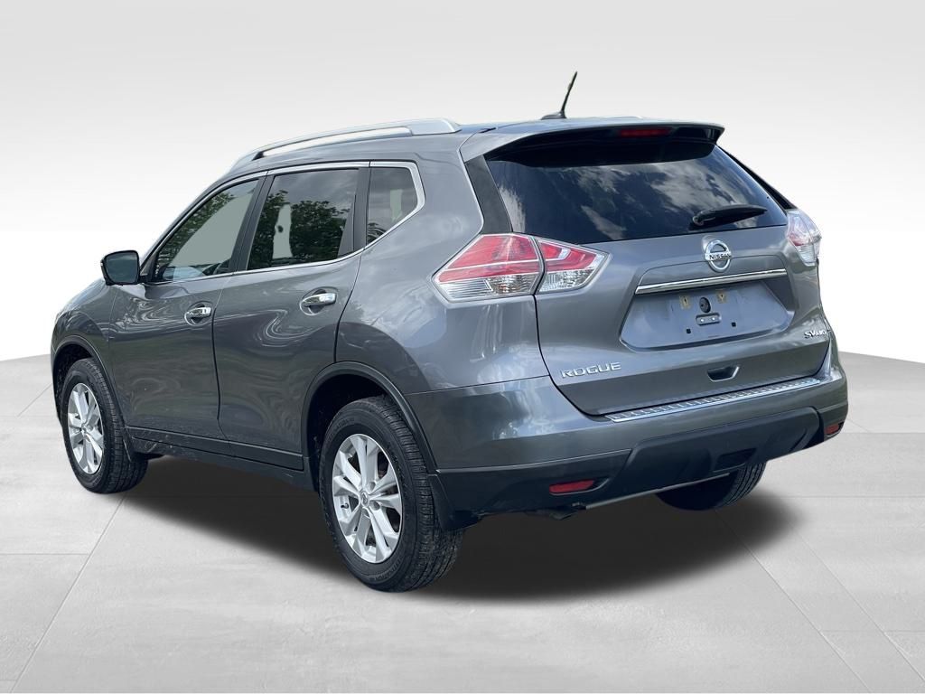 Vehicle image 4 of 31