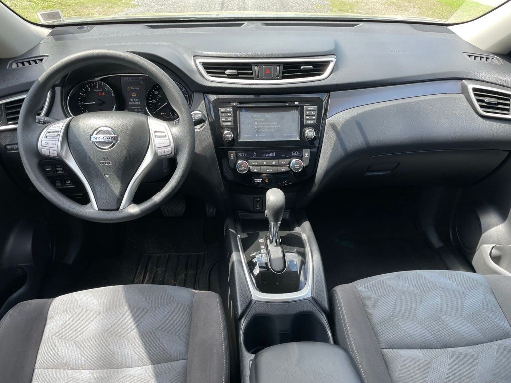 Vehicle image 10 of 31