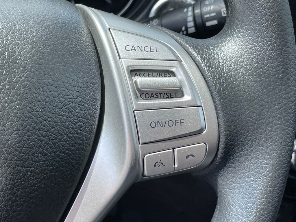 Vehicle image 15 of 31