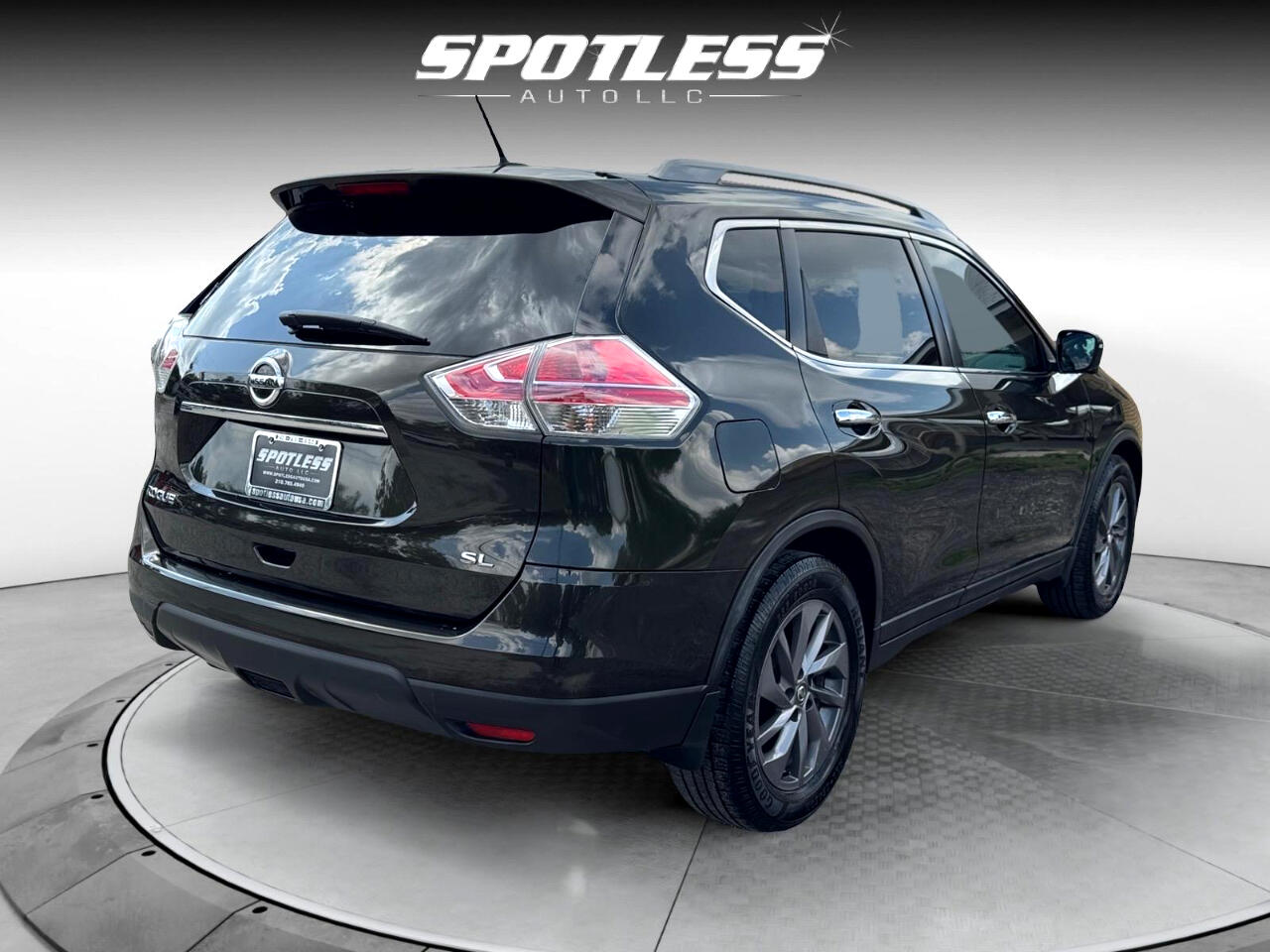 Vehicle image 7 of 39