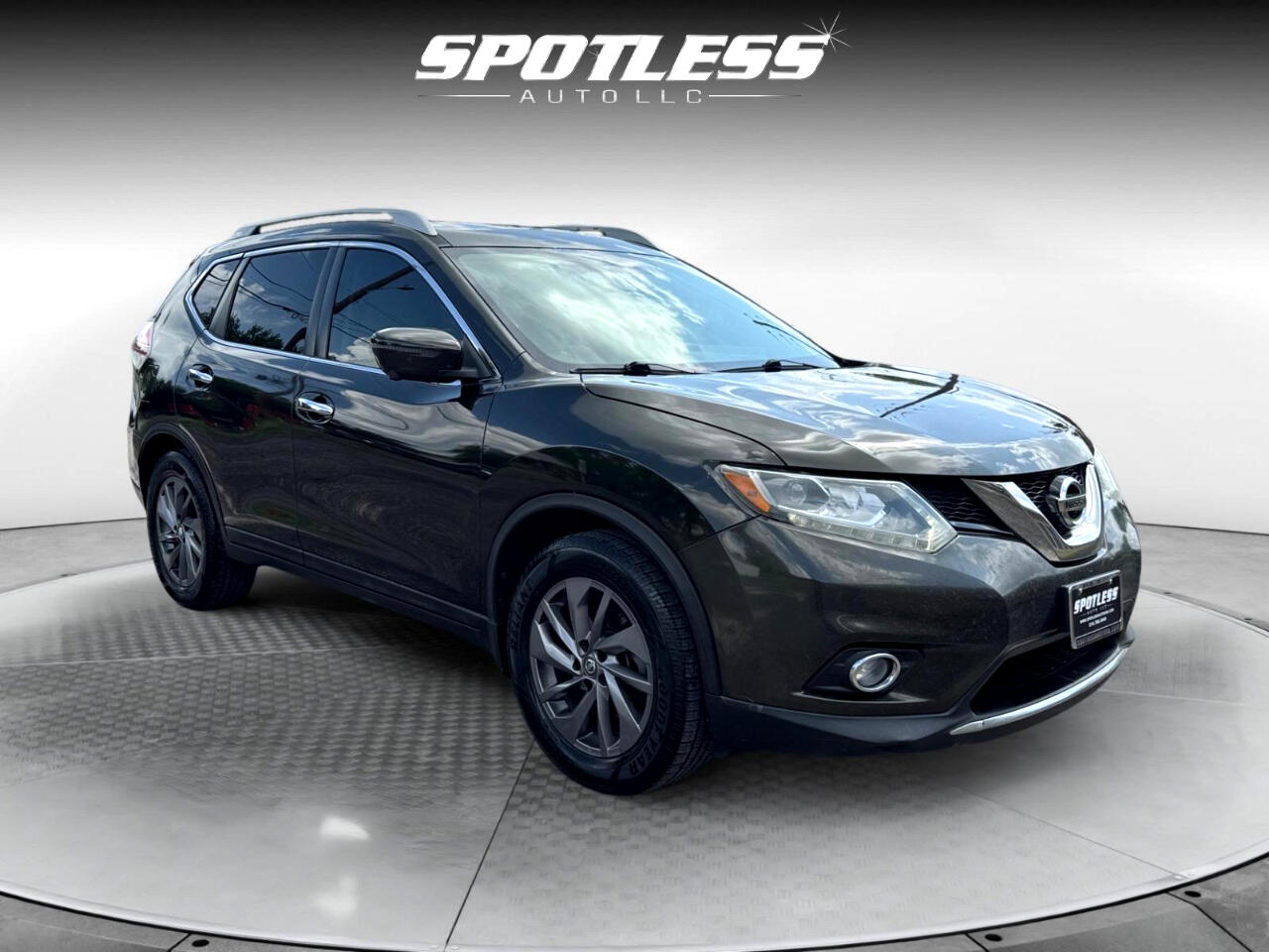Vehicle image 4 of 39