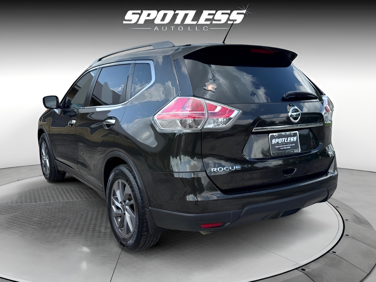 Vehicle image 37 of 39