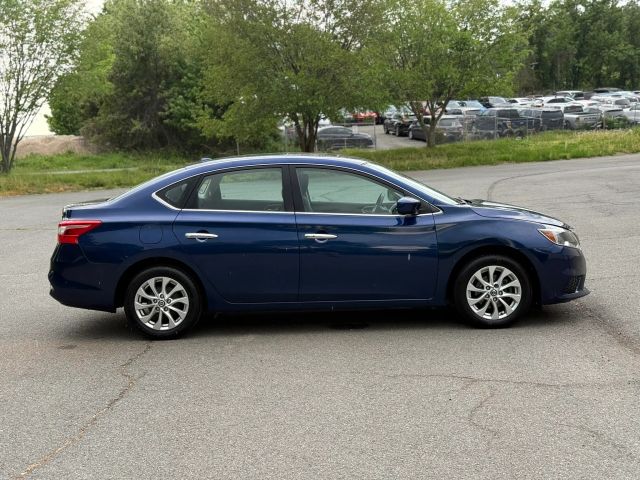 2016 Nissan Sentra SV Image 3 of 61
